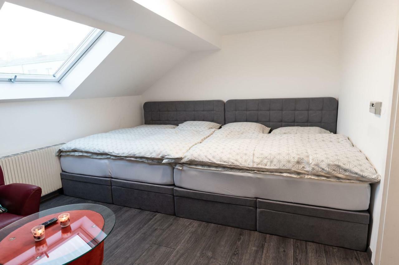 Skyview Studio Stp Apartment Sankt Poelten Exterior photo
