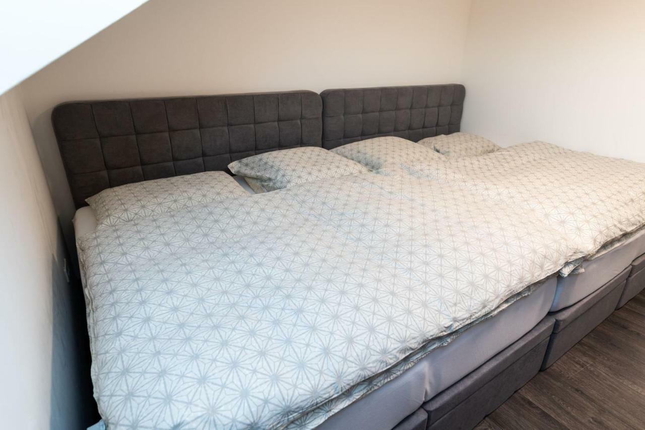 Skyview Studio Stp Apartment Sankt Poelten Exterior photo